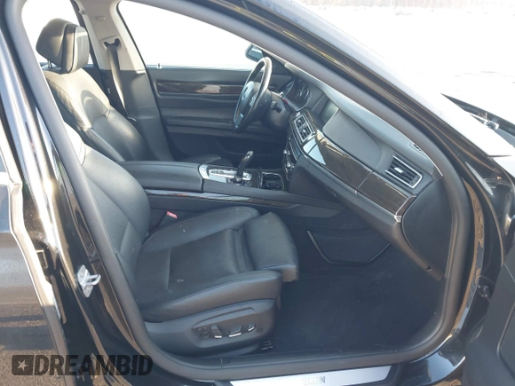 2013 BMW 7 Series 750Li xDrive with VIN WBAYF8C53DD140448, listed as a IAAI auction lot 41933840 with 119,013 mi miles. Bid and sale history available at carsss.com. Image 5.
