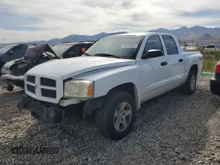 2006 Dodge Dakota SLT with VIN 1D7HW48N96S679598, listed as a Copart auction lot 72575694 with 190,371 mi miles and Clean Title. Bid and sale history available at carsss.com. Image 1.
