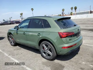 2024 Audi Q5 S line Premium Plus с VIN WA1E2AFY5R2086601, выставлен на аукционе Copart как лот 53965715 с пробегом 5 844 миль миль и Списание • Salvage title. История ставок и продаж доступна на DreamBid. Изображение 2.