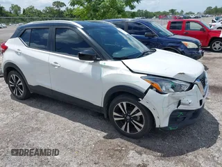 2018 Nissan Kicks SR with VIN 3N1CP5CU9JL513565, listed as a IAAI auction lot 42769890 with 33,814 mi miles and . Bid and sale history available at DreamBid. Image 1.