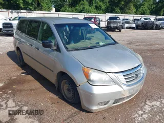 2008 Honda Odyssey LX z VIN 5FNRL38238B059580, wystawiony jako IAAI lot #42442920 z przebiegiem 243 186 mil mil oraz . Historia ofert i sprzedaży dostępna na DreamBid. Obrazek 1.