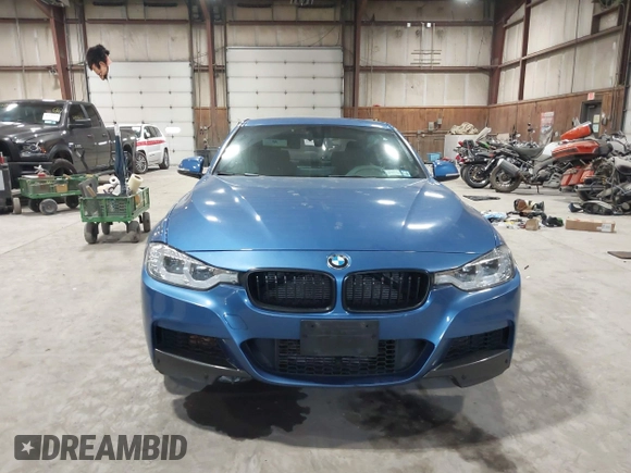 2014 BMW 3 Series 328i xDrive with VIN WBA3B5C5XEP652454, listed as a IAAI auction lot 41949889 with 176,011 mi miles. Bid and sale history available at carsss.com. Image 12.
