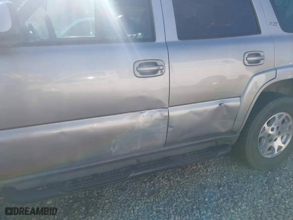 2005 Chevrolet Tahoe Z71 with VIN 1GNEK13TX5R122628, listed as a IAAI auction lot 41551987 with 1 mi miles. Bid and sale history available at carsss.com. Image 6.