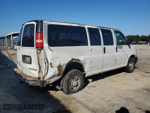 2008 Chevrolet Express Passenger z VIN 1GAGG25KX81133217, wystawiony jako Copart lot #73503214 z przebiegiem 323 605 mil mil oraz Czysty tytuł • Clean title. Historia ofert i sprzedaży dostępna na DreamBid. Obrazek 3.