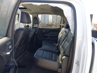 2015 GMC Sierra 2500HD Denali z VIN 1GT120E85FF641373, wystawiony jako IAAI lot #41791280 z przebiegiem 281 137 mil mil oraz . Historia ofert i sprzedaży dostępna na DreamBid. Obrazek 8.