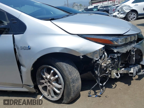 2017 Toyota Prius Plus with VIN JTDKARFP3H3018453, listed as a IAAI auction lot 42391330 with 145,289 mi miles and . Bid and sale history available at DreamBid. Image 18.