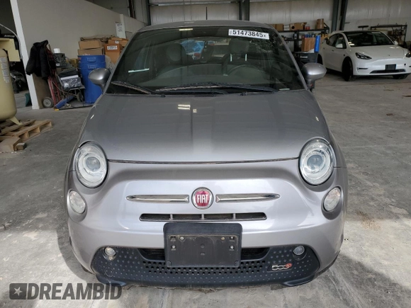 2015 FIAT 500e с VIN 3C3CFFGE0FT694348, выставлен на аукционе Copart как лот 51473845 с пробегом 68 507 миль миль и Чистый • Clean title. История ставок и продаж доступна на DreamBid. Изображение 5.