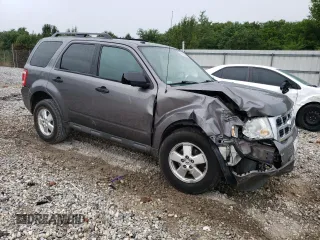 2011 Ford Escape XLT with VIN 1FMCU0D77BKA14232, listed as a Copart auction lot 62128054 with 184,244 mi miles and Salvage Title. Bid and sale history available at carsss.com. Image 4.