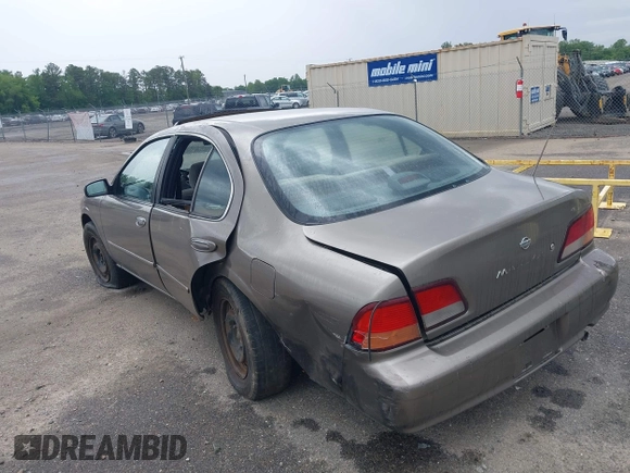 1999 Nissan Maxima GXE z VIN JN1CA21D5XT203484, wystawiony jako IAAI lot #42161696 z przebiegiem 249 747 mil mil oraz . Historia ofert i sprzedaży dostępna na DreamBid. Obrazek 6.