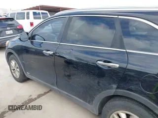 2017 Kia Sorento LX with VIN 5XYPGDA3XHG293213, listed as a IAAI auction lot 42211829 with 117,357 mi miles and . Bid and sale history available at DreamBid. Image 14.
