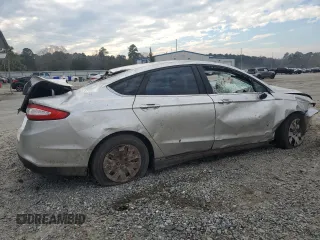 2013 Ford Fusion S with VIN 3FA6P0G70DR358686, listed as a Copart auction lot 46528725 with 0 mi miles and Non Repairable. Bid and sale history available at carsss.com. Image 3.