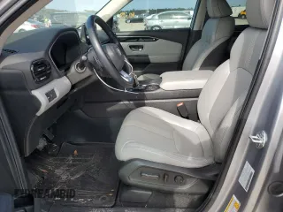 2023 Honda Pilot Touring with VIN 5FNYG2H73PB000923, listed as a Copart auction lot 41459755 with 39,829 mi miles and Salvage title. Bid and sale history available at DreamBid. Image 7.