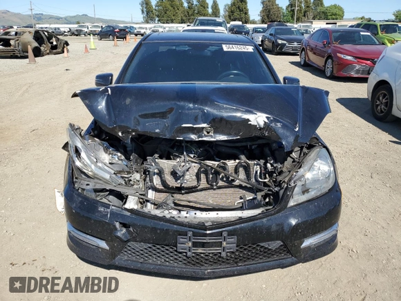 2014 Mercedes-Benz C 300 Sport z VIN WDDGF8AB2EA951478, wystawiony jako Copart lot #56416245 z przebiegiem 71 909 mil mil oraz Szkoda całkowita • Salvage title. Historia ofert i sprzedaży dostępna na DreamBid. Obrazek 5.