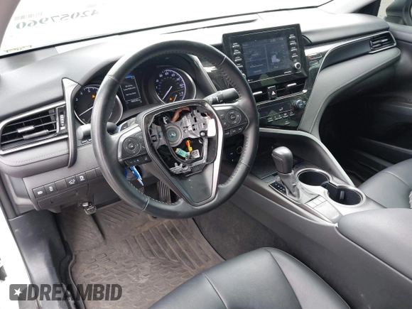 2022 Toyota Camry SE z VIN 4T1G11AK4NU675377, wystawiony jako IAAI lot #42057960 z przebiegiem 46 936 mil mil oraz . Historia ofert i sprzedaży dostępna na DreamBid. Obrazek 21.
