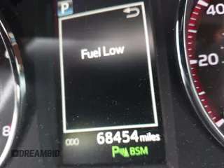 2017 Toyota RAV4 SE z VIN 2T3JFREV3HW695013, wystawiony jako IAAI lot #42232518 z przebiegiem 68 454 mil mil oraz . Historia ofert i sprzedaży dostępna na DreamBid. Obrazek 15.