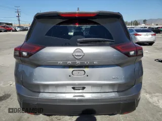 2024 Nissan Rogue SV z VIN JN8BT3BA0RW002143, wystawiony jako Copart lot #46663145 z przebiegiem 9 837 mil mil oraz Szkoda całkowita • Salvage title. Historia ofert i sprzedaży dostępna na DreamBid. Obrazek 6.
