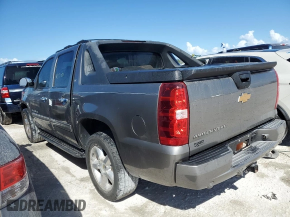 2012 Chevrolet Avalanche LT with VIN 3GNMCFE0XCG308840, listed as a Copart auction lot 76900064 with 180,498 mi miles and Non Repairable. Bid and sale history available at carsss.com. Image 2.