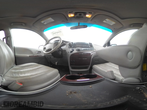 2014 Toyota Sienna XLE with VIN 5TDYK3DC5ES461184, listed as a IAAI auction lot 41447642 with 122,539 mi miles. Bid and sale history available at carsss.com. Image 18.