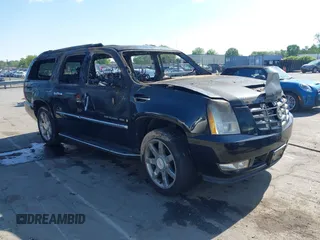 2009 Cadillac Escalade ESV z VIN 1GYFK26209R283494, wystawiony jako IAAI lot #41981622 z przebiegiem Nie podano mil oraz . Historia ofert i sprzedaży dostępna na DreamBid. Obrazek 1.