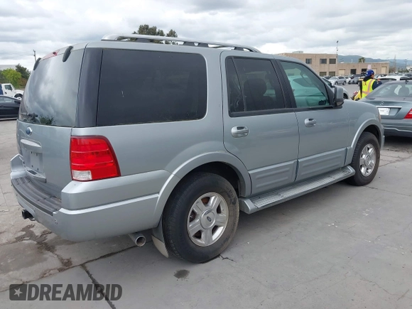 2006 Ford Expedition Limited with VIN 1FMFU19536LA76303, listed as a IAAI auction lot 42136720 with 129,491 mi miles. Bid and sale history available at carsss.com. Image 4.