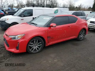 2014 Scion tC z VIN JTKJF5C77E3075236, wystawiony jako Copart lot #47632495 z przebiegiem 134 825 mil mil oraz Szkody całkowita. Historia ofert i sprzedaży dostępna na DreamBid. Obrazek 1.