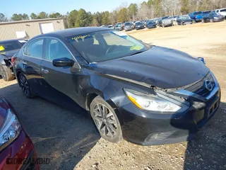 2018 Nissan Altima 2.5 SL with VIN 1N4AL3APXJC175919, listed as a IAAI auction lot 41356600 with 161,268 mi miles. Bid and sale history available at carsss.com. Image 1.