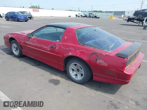 1988 Pontiac Firebird Trans Am с VIN 1G2FW21E0JL216496, выставлен на аукционе IAAI как лот 42131654 с пробегом 231 941 миль миль и . История ставок и продаж доступна на DreamBid. Изображение 3.