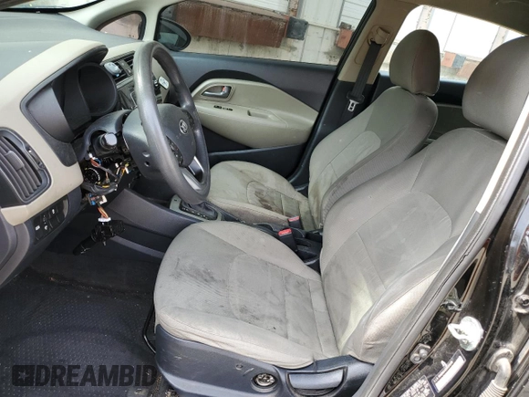 2017 Kia Rio LX z VIN KNADM4A33H6105238, wystawiony jako Copart lot #50889325 z przebiegiem 95 950 mil mil oraz Tytuł czysty. Historia ofert i sprzedaży dostępna na DreamBid. Obrazek 7.