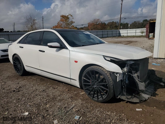 2016 Cadillac CT6 RWD with VIN 1G6KA5RX7GU155413, listed as a Copart auction lot 84708774 with 152,518 mi miles and Salvage Title. Bid and sale history available at carsss.com. Image 4.