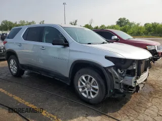 2020 Chevrolet Traverse LS z VIN 1GNERFKW8LJ160889, wystawiony jako Copart lot #59148015 z przebiegiem 107 696 mil mil oraz Szkoda całkowita • Salvage title. Historia ofert i sprzedaży dostępna na DreamBid. Obrazek 4.