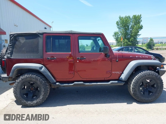 2008 Jeep Wrangler Unlimited Rubicon с VIN 1J4GA69178L631116, выставлен на аукционе IAAI как лот 42535124 с пробегом 151 551 миль миль и . История ставок и продаж доступна на DreamBid. Изображение 13.