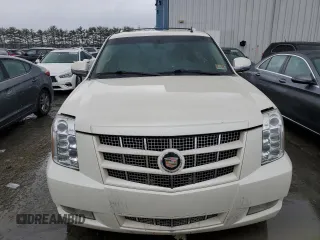 2013 Cadillac Escalade Premium with VIN 1GYS4CEF0DR285192, listed as a Copart auction lot 84048574 with 286,579 mi miles and Clean Title. Bid and sale history available at carsss.com. Image 5.