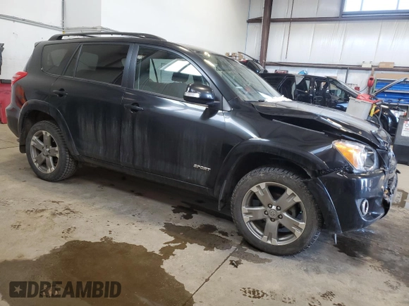 2011 Toyota RAV4 Sport z VIN 2T3RF4DV5BW117557, wystawiony jako Copart lot #42638765 z przebiegiem 148 095 mil mil oraz Szkoda całkowita • Salvage title. Historia ofert i sprzedaży dostępna na DreamBid. Obrazek 4.