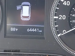 2020 Hyundai Santa Fe SE z VIN 5NMS23AD3LH155930, wystawiony jako IAAI lot #42155889 z przebiegiem 64 441 mil mil oraz . Historia ofert i sprzedaży dostępna na DreamBid. Obrazek 16.
