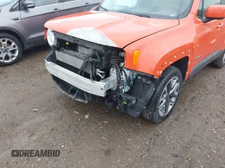 2017 Jeep Renegade Latitude z VIN ZACCJBBB7HPF30024, wystawiony jako IAAI lot #42176035 z przebiegiem 78 928 mil mil oraz . Historia ofert i sprzedaży dostępna na DreamBid. Obrazek 6.