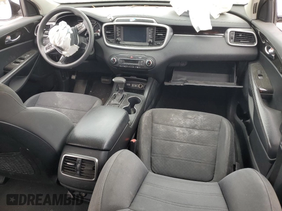 2019 Kia Sorento S with VIN 5XYPG4A55KG559701, listed as a Copart auction lot 67383004 with 131,454 mi miles and Clean Title. Bid and sale history available at DreamBid. Image 8.