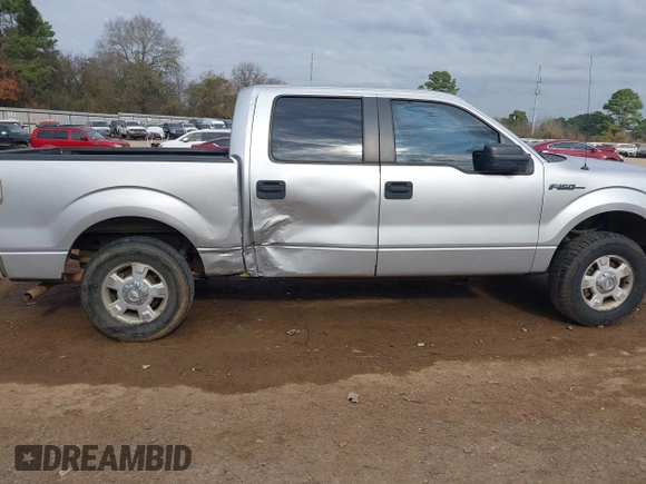 2010 Ford F-150 XL with VIN 1FTEW1CWXAFD26526, listed as a IAAI auction lot 41141650 with 200,042 mi miles. Bid and sale history available at carsss.com. Image 13.