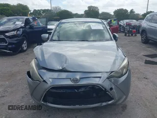 2016 Scion iA z VIN 3MYDLBZV4GY133476, wystawiony jako IAAI lot #42115431 z przebiegiem 112 087 mil mil oraz . Historia ofert i sprzedaży dostępna na DreamBid. Obrazek 12.