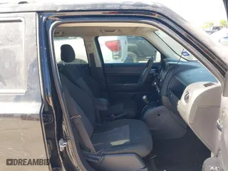 2015 Jeep Patriot Altitude Edition with VIN 1C4NJPBA1FD439310, listed as a IAAI auction lot 41846588 with 126,966 mi miles. Bid and sale history available at carsss.com. Image 5.