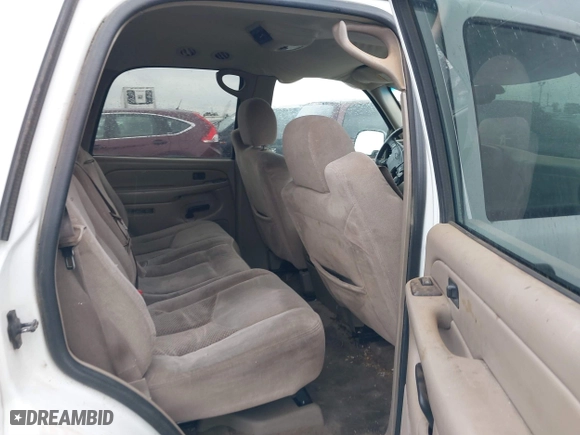2004 Chevrolet Tahoe LT with VIN 1GNEK13T84J111012, listed as a IAAI auction lot 41662650 with 197,740 mi miles. Bid and sale history available at carsss.com. Image 8.