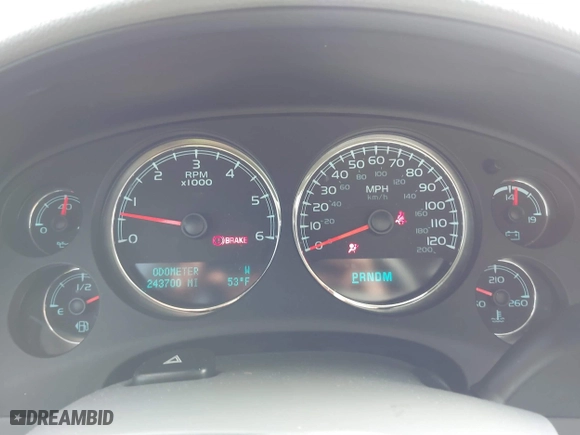 2013 Chevrolet Avalanche LTZ with VIN 3GNTKGE73DG306592, listed as a IAAI auction lot 41695072 with 243,700 mi miles. Bid and sale history available at carsss.com. Image 7.