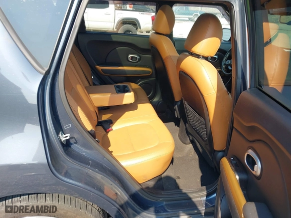 2015 Kia Soul ! with VIN KNDJX3A55F7132098, listed as a IAAI auction lot 41850622 with 104,122 mi miles. Bid and sale history available at carsss.com. Image 8.