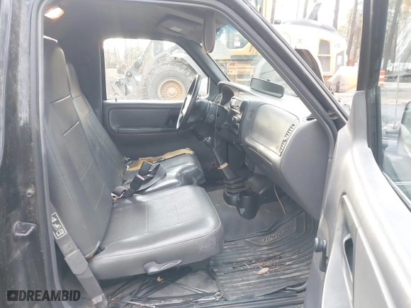 2002 Ford Ranger XL with VIN 1FTYR10D02TA08408, listed as a IAAI auction lot 41599063 with 248,040 mi miles. Bid and sale history available at carsss.com. Image 5.