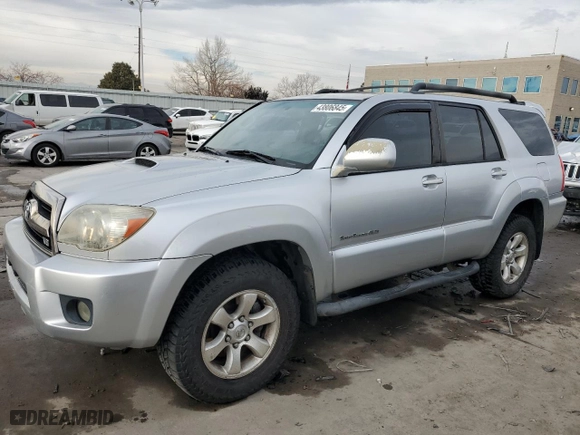 2006 Toyota 4Runner SR5 with VIN JTEBT14R268030332, listed as a Copart auction lot 43806845 with 273,725 mi miles and Salvage Title. Bid and sale history available at carsss.com. Image 1.