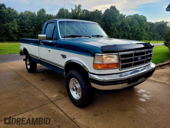 1997 Ford F-250 z VIN 3FTHF26F2VMA27004, wystawiony jako Copart lot #43172115 z przebiegiem 237 194 mil mil oraz Czysty tytuł • Clean title. Historia ofert i sprzedaży dostępna na DreamBid. Obrazek 1.
