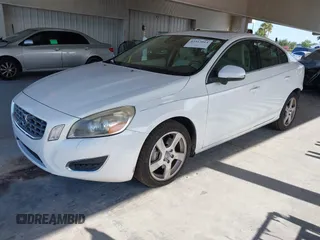 2013 Volvo S60 T5 Premier with VIN YV1612FS2D2199231, listed as a IAAI auction lot 42513014 with 85,446 mi miles and . Bid and sale history available at DreamBid. Image 18.