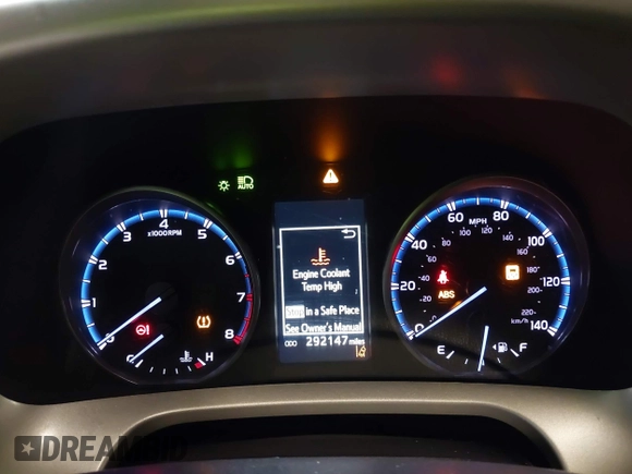 2018 Toyota RAV4 LE with VIN 2T3BFREV7JW768376, listed as a IAAI auction lot 41864571 with 292,147 mi miles. Bid and sale history available at carsss.com. Image 7.