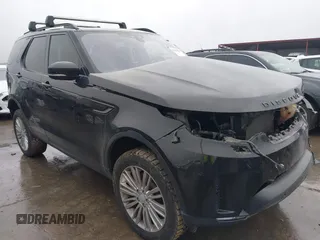 2017 Land Rover Discovery HSE with VIN SALRRBBK7HA013690, listed as a IAAI auction lot 41434883 with 89,667 mi miles. Bid and sale history available at carsss.com. Image 1.