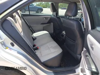 2015 Toyota Camry XLE z VIN 4T1BF1FK5FU970543, wystawiony jako IAAI lot #42373776 z przebiegiem 119 090 mil mil oraz . Historia ofert i sprzedaży dostępna na DreamBid. Obrazek 8.