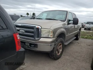 2005 Ford Super Duty F-250 XL with VIN 1FTSW21P65ED22554, listed as a Copart auction lot 75177884 with 308,817 mi miles and Salvage Title. Bid and sale history available at carsss.com. Image 1.